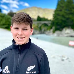 Meet your Posher, Eli